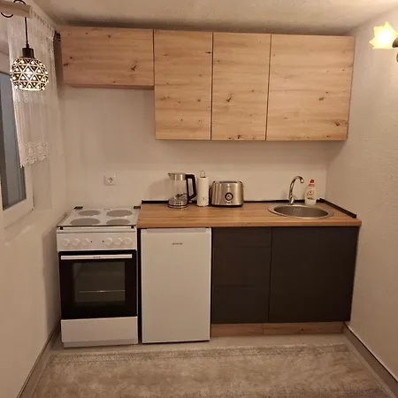 Delux Apartmans דירה קולן וקוף